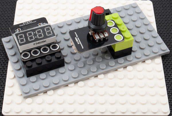 Kit Avanzato di Elettronica compatibile LEGO per Arduino e