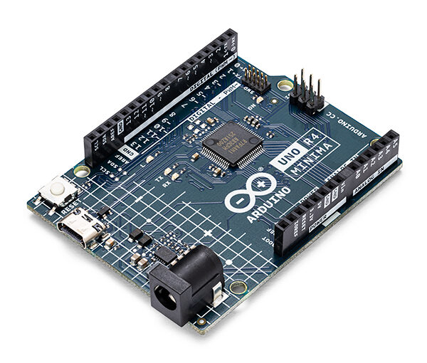 Arduino Uno R4 MINIMA con Renesas RA4M1