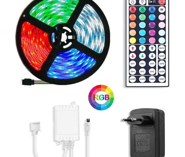 Strip a LED RGB con telecomando e alimentatore - 300 LED - 10 m