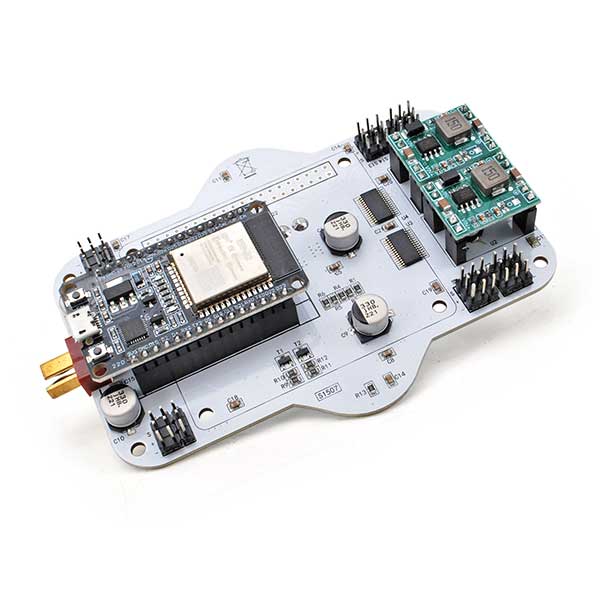 Scheda di sviluppo ESP32 per 18 servomotori con Wi-Fi e Bluetooth